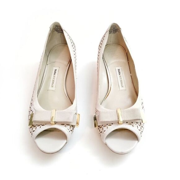 DANA BUCHMAN SHELLEY ICE PEEP TOE PUMP IN IVORY AND GOLD 7.5 M - Picture 3 of 12